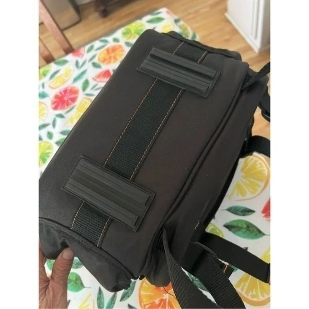 Amazon Basics Large DSLR Gadget Bag, Black with Orange Interior, Solid